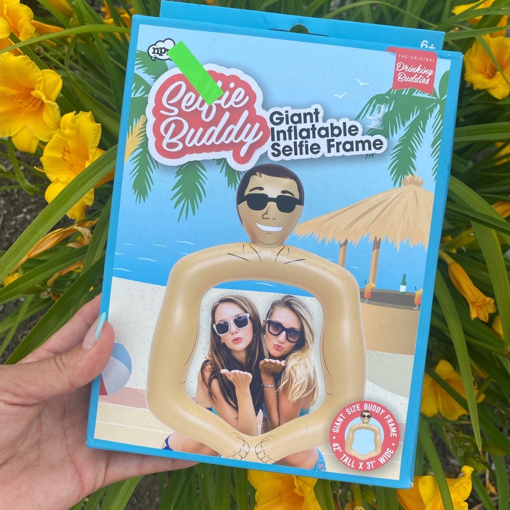 Giant Inflatable Selfie Buddy!